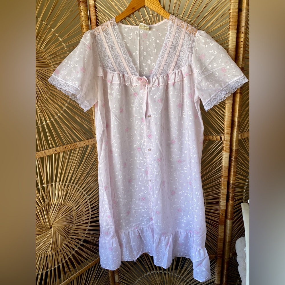 Vintage Stardust Floral Robe Housedress Size Large Coquette Pink Lace Detail